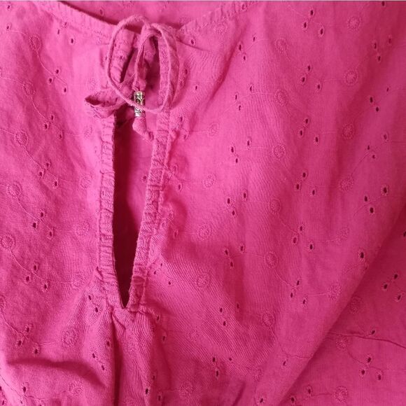 Sonoma Life Style M Raspberry Eyelets Shortsleeves Women's Top - Picture 4 of 6